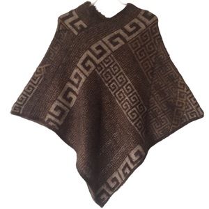 Greek keyhole pattern eyelash yarn poncho